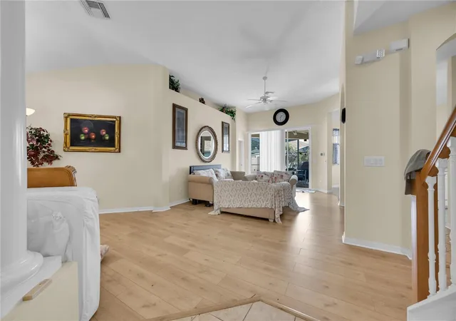 2nd image of 655 Montara Dr, Davenport, FL 33897 | MLS# V4950907