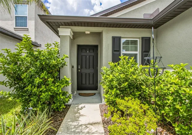 Photo 3 of Single family home for sale at 165 Argyll Dr, Spring Hill, FL 34609 | MLS# W7888898 | Listing updated on 2026-09-17