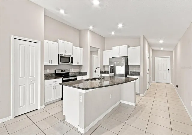 Photo 3 of Single family home for sale at 165 Argyll Dr, Spring Hill, FL 34609 | MLS# W7888898 | Listing updated on 2026-10-02