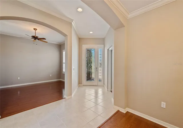 Photo 3 of Single family home for sale at 2464 Laurel Glen Dr, Lakeland, FL 33803 | MLS# L4964550 | Listing updated on 2026-10-27