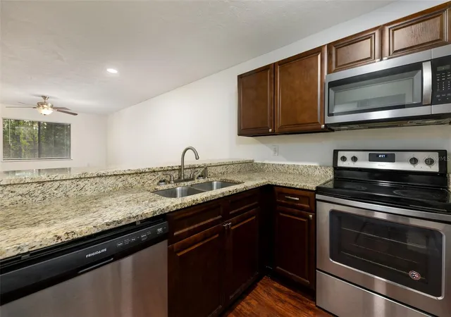 4th image of 89 Se 16Th Ave, GAINESVILLE, FL 32601