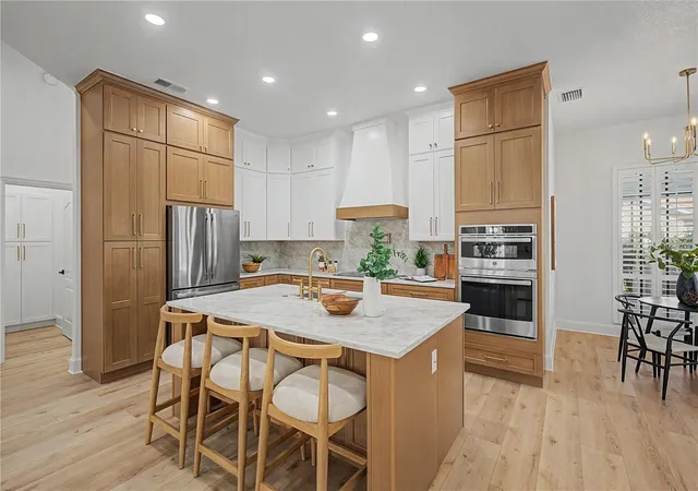 Photo 2 of Single family home for sale at 35 Greenhaven Trl, Oldsmar, FL 34677 | MLS# TB8542368 | Listing updated on 2026-09-30
