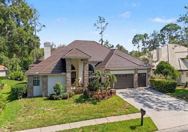 Photo 3 of Single family home for sale at 35 Greenhaven Trl, Oldsmar, FL 34677 | MLS# TB8542368 | Listing updated on 2026-09-30