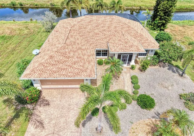 Photo 4 of Single family home for sale at 25 Tournament Rd, Rotonda West, FL 33947 | MLS# D6148553 | Listing updated on 2026-09-05