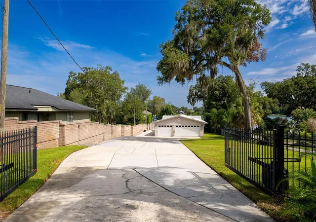 Photo 4 of Sale Pending at 503 Gatlin Ave, Orlando, FL 32806 | MLS# O6436540 | Listing updated on 2026-09-15