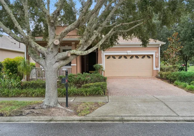 Photo 1 of Single family home for sale at 100 Flame Vine Wy, Groveland, FL 34736 | MLS# G5116962 | Listing updated on 2026-09-04