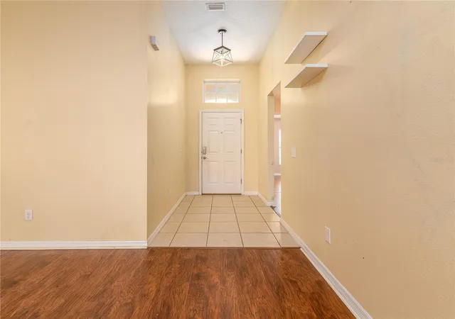 Photo 3 of Single family home for sale at 37154 Highland Bluff Cir, Dade City, FL 33523 | MLS# TB8542377 | Listing updated on 2026-08-28