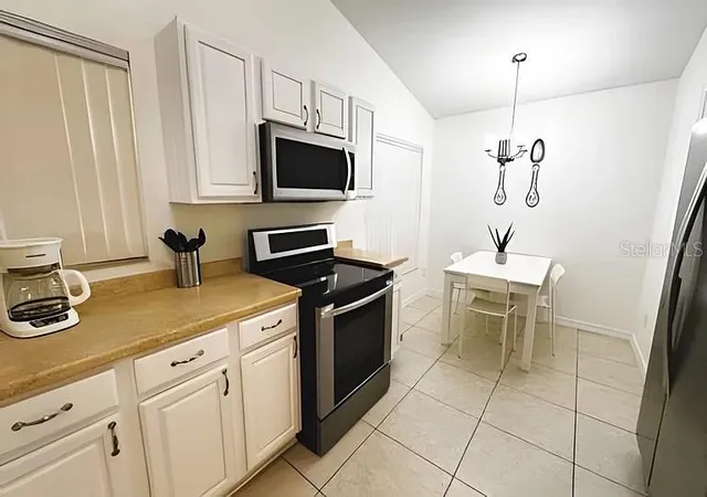 Photo 4 of Single family home for sale at 3129 Bear Path, Kissimmee, FL 34746 | MLS# O6436552 | Listing updated on 2026-10-12