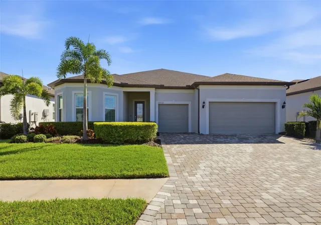 Photo 1 of Single family home for sale at 10708 Saratoga Pl, Parrish, FL 34219 | MLS# A4704037 | Listing updated on 2026-10-25