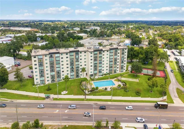 Photo 1 of Condo for sale at 1776 6th St Nw #504, Winter Haven, FL 33881 | MLS# TB8542388 | Listing updated on 2026-09-02