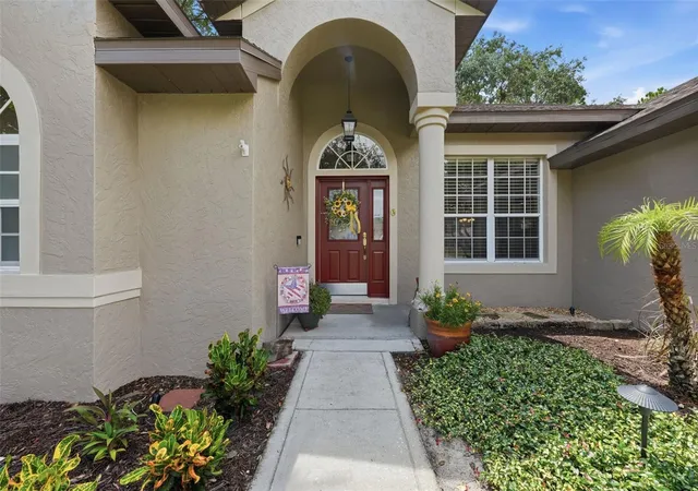 Photo 3 of Sale Pending at 3004 Linmont Ln, Eustis, FL 32726 | MLS# G5116968 | Listing updated on 2026-09-02