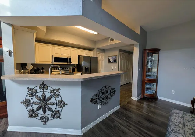 Photo 3 of Townhouse for sale at 2717 Nw 103Rd Wy #O, Gainesville, FL 32606 | MLS# O6436563 | Listing updated on 2026-10-06