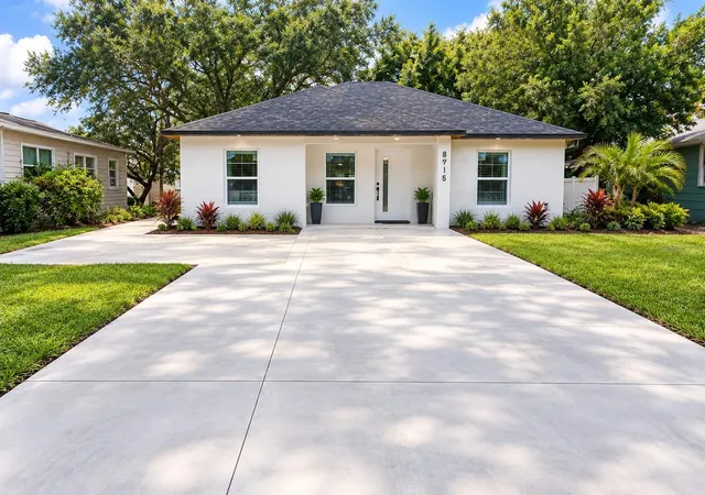 Photo 2 of Single family home for sale at 8915 N Willow Ave, Tampa, FL 33604 | MLS# TB8542409 | Listing updated on 2026-09-02