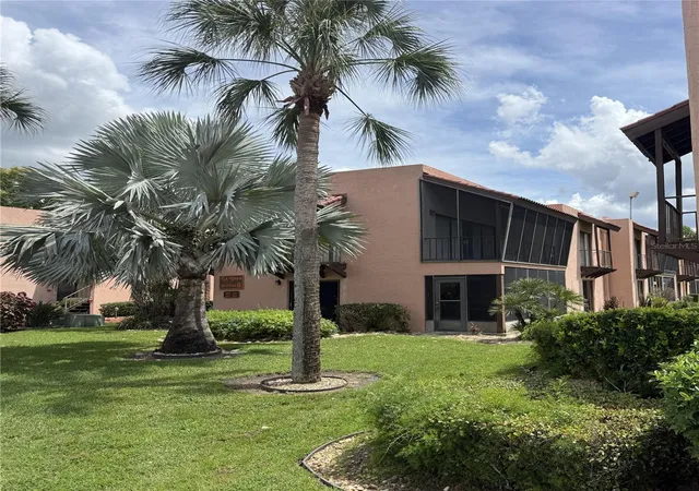 Photo 2 of Condo for sale at 227 La Casa #227, Lake Wales, FL 33898 | MLS# S5156298 | Listing updated on 2026-09-05