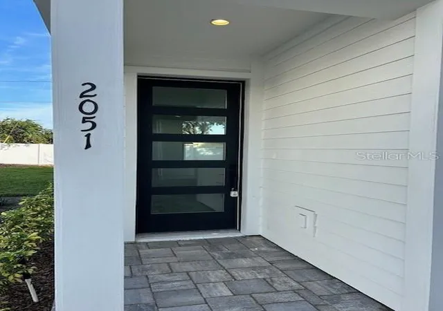 Photo 2 of Single family home for sale at 2051 Peel Ave, Orlando, FL 32806 | MLS# O6436574 | Listing updated on 2026-08-26