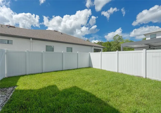 Photo 3 of Single family home for sale at 16306 Wild Mallard Dr, Odessa, FL 33556 | MLS# TB8542430 | Listing updated on 2026-10-07