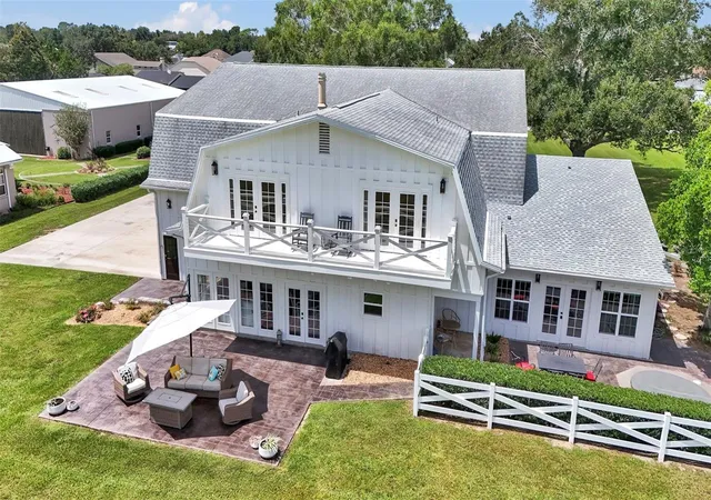 Photo 1 of Single family home for sale at 8727 Se 72nd Ave, Ocala, FL 34472 | MLS# OM731073 | Listing updated on 2026-08-29