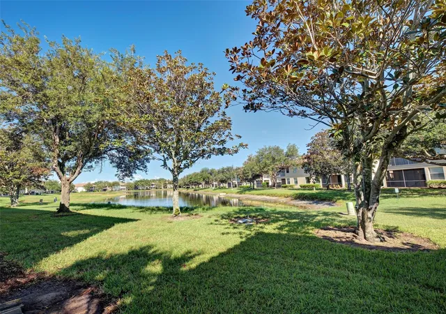 Listing Photo 2 - Condo for sale in building located at 4433 Corso Venetia Blvd, VENICE, FL 34293 - Unit #C18