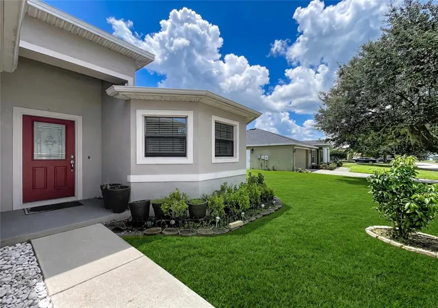 Photo 3 of Single family home for sale at 418 Majestic Gardens Blvd, Winter Haven, FL 33880 | MLS# B4902351 | Listing updated on 2026-08-26