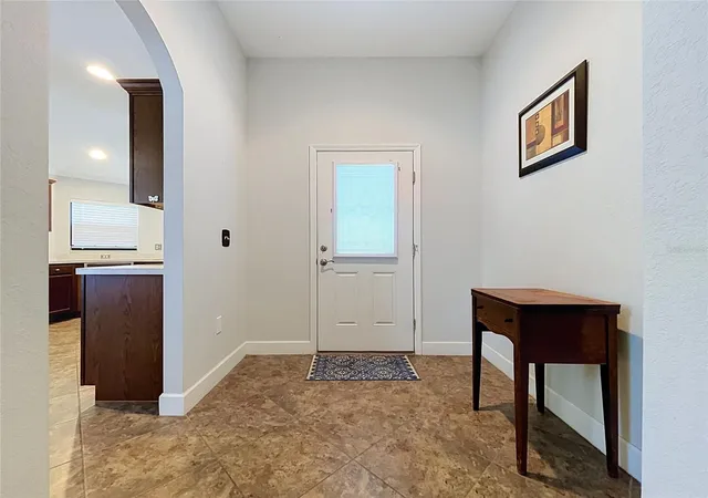 Photo 4 of Single family home for sale at 418 Majestic Gardens Blvd, Winter Haven, FL 33880 | MLS# B4902351 | Listing updated on 2026-08-26