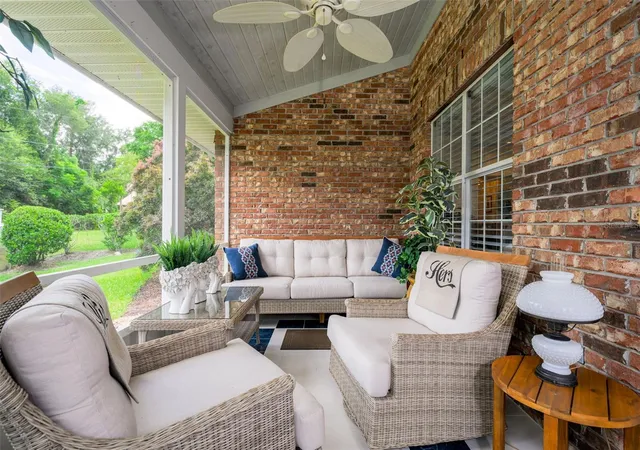 Photo 3 of Single family home for sale at 2525 S Glen Eagles Dr, Deland, FL 32724 | MLS# V4950912 | Listing updated on 2026-09-26