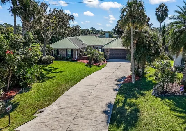 Photo 2 of Single family home for sale at 64 Fleming Ct, Palm Coast, FL 32137 | MLS# FC320978 | Listing updated on 2026-10-15