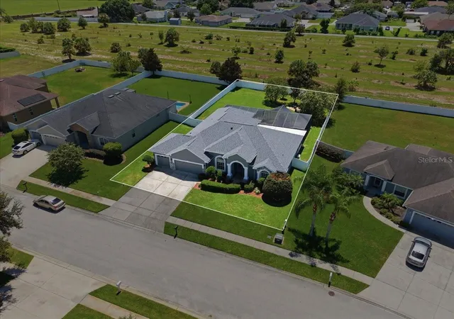 Photo 3 of Single family home for sale at 230 Lake Arietta Ct, Auburndale, FL 33823 | MLS# O6436593 | Listing updated on 2026-10-09
