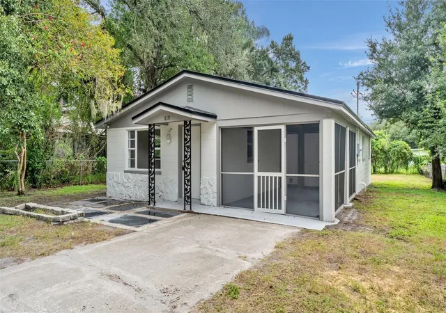 Photo 1 of Single family home for sale at 618 W Williams St, Lakeland, FL 33805 | MLS# L4964556 | Listing updated on 2026-10-27