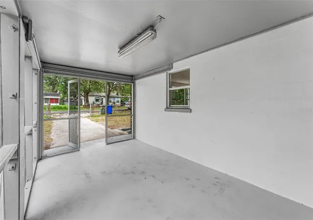 Photo 3 of Single family home for sale at 618 W Williams St, Lakeland, FL 33805 | MLS# L4964556 | Listing updated on 2026-10-27