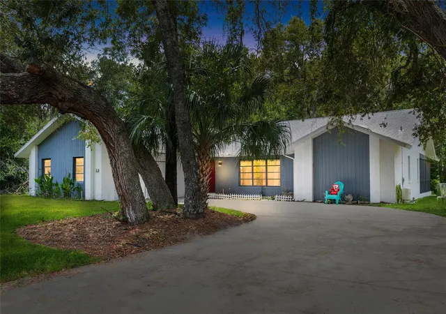 1st image of 19 Hollyhock Ct, Homosassa, FL 34446 | MLS# TB8542462