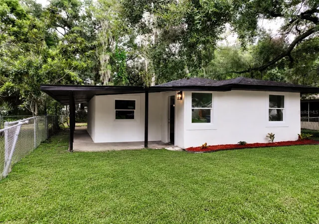 Photo 1 of Single family home for sale at 919 W Hiawatha St, Tampa, FL 33604 | MLS# TB8542464 | Listing updated on 2026-09-04