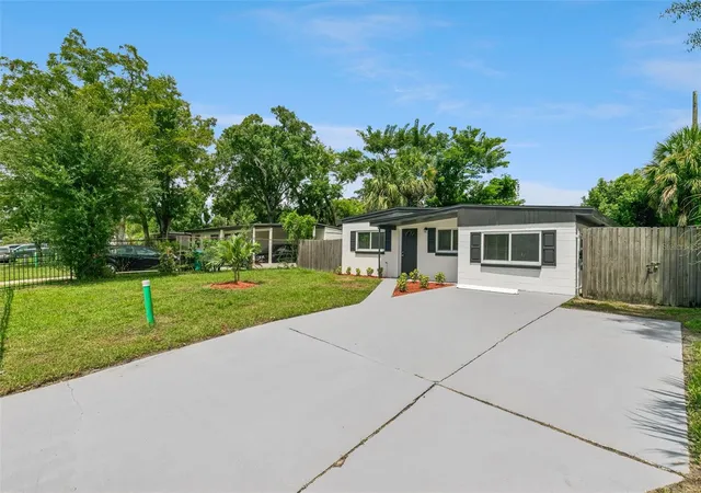 Photo 4 of Single family home for sale at 2821 W Amelia St, Orlando, FL 32805 | MLS# O6436604 | Listing updated on 2026-10-01