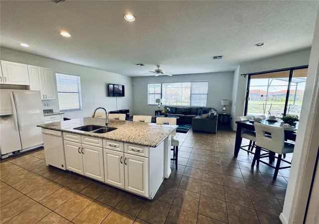 4th image of 2586 Rosemont Cir, Davenport, FL 33837 | MLS# S5156307