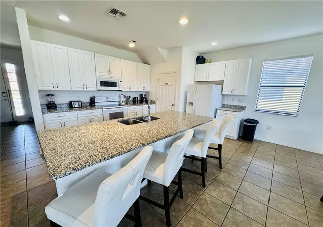 5th image of 2586 Rosemont Cir, Davenport, FL 33837 | MLS# S5156307