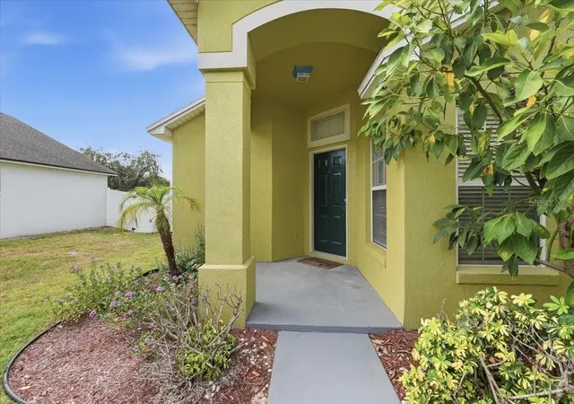 Photo 3 of Sale Pending at 7432 Jessamine Dr, Lakeland, FL 33810 | MLS# L4964558 | Listing updated on 2026-09-01