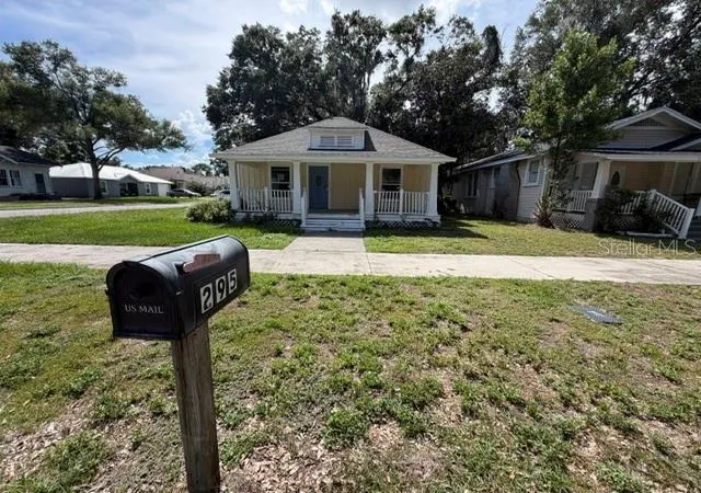 Photo 1 of Single family home for sale at 295 S Oak Ave, Bartow, FL 33830 | MLS# S5156314 | Listing updated on 2026-08-26