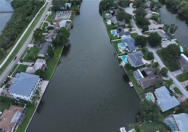 Photo 4 of Single family home for sale at 560 7th Street S, Safety Harbor, FL 34695 | MLS# TB8542479 | Listing updated on 2026-09-01