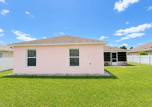 Photo 13 of Single family home for sale at 309 Alegriano Ct, Kissimmee, FL 34758 | MLS# S5156315 | Listing updated on 2026-08-26