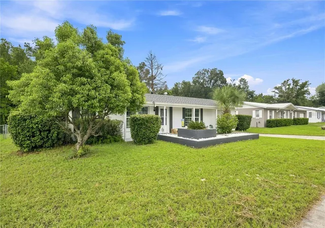 Photo 3 of Single family home for sale at 14314 Sw 43Rd Court Rd, Ocala, FL 34473 | MLS# GC543009 | Listing updated on 2026-08-28