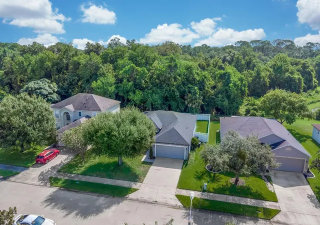 Photo 2 of Single family home for sale at 119 Crown Colony Wy, Sanford, FL 32771 | MLS# O6436623 | Listing updated on 2026-08-31