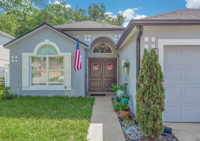 Photo 3 of Single family home for sale at 119 Crown Colony Wy, Sanford, FL 32771 | MLS# O6436623 | Listing updated on 2026-08-31