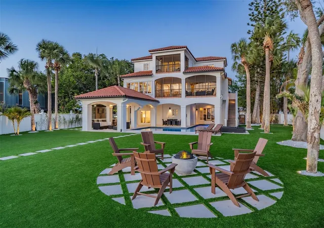 Photo 3 of Single family home for sale at 128 Carlyle Dr, Palm Harbor, FL 34683 | MLS# TB8542497 | Listing updated on 2026-08-29