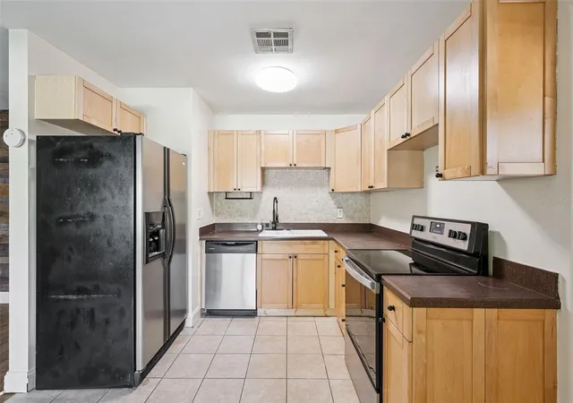 Photo 2 of Single family home for sale at 509 Hillside Ave, Orlando, FL 32803 | MLS# O6436629 | Listing updated on 2026-08-28