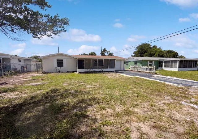 Photo 1 of Single family home for sale at 4718 Trafford Rd, Holiday, FL 34690 | MLS# O6436638 | Listing updated on 2026-10-09