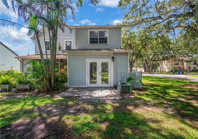 Photo 18 of Townhouse for sale at 609 Saint Henry Dr, Brandon, FL 33511 | MLS# TB8542516 | Listing updated on 2026-09-03