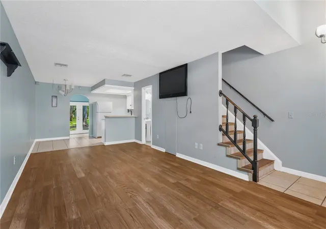 Photo 3 of Townhouse for sale at 609 Saint Henry Dr, Brandon, FL 33511 | MLS# TB8542516 | Listing updated on 2026-10-21