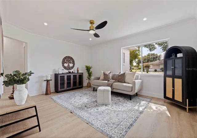 5th image of 2465 38Th St N, St Petersburg, FL 33713 | MLS# TB8542523