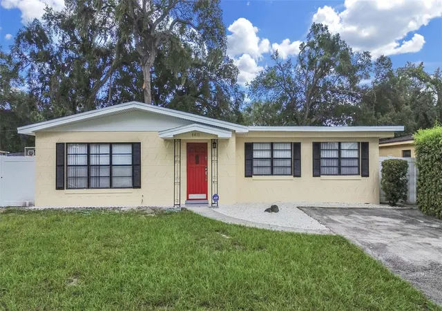 Photo 3 of Single family home for sale at 4411 Bass St, Tampa, FL 33617 | MLS# TB8542538 | Listing updated on 2026-09-12