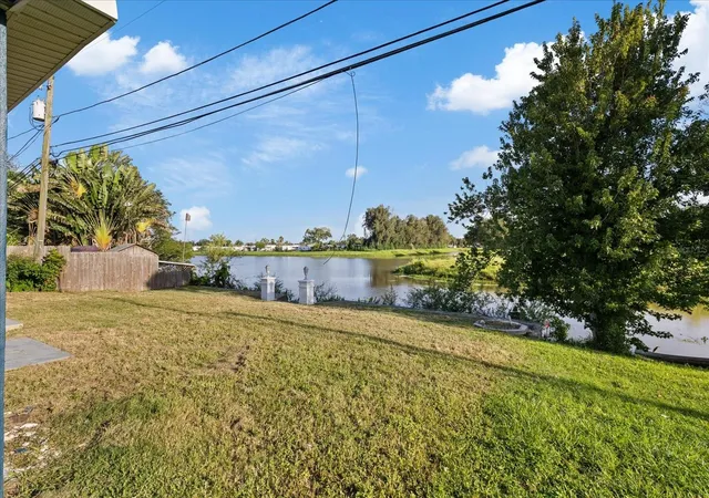 Photo 3 of Single family home for sale at 2698 46Th Ave N, St Petersburg, FL 33714 | MLS# W7888912 | Listing updated on 2026-09-08
