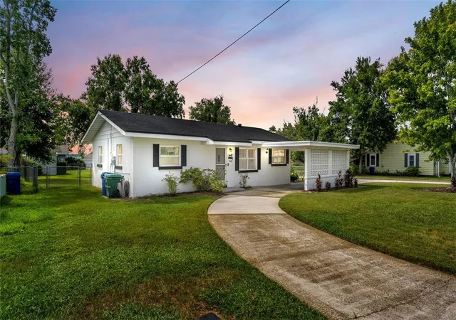 1st image of 1668 Roselawn St Sw, Winter Haven, FL 33880 | MLS# L4964561